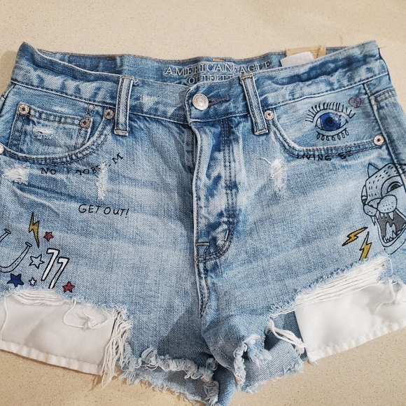 NWT American Eagle Vintage Hi-Rise Festival Shorts –‎ Painted Graphics – Size 4 - Picture 2 of 10